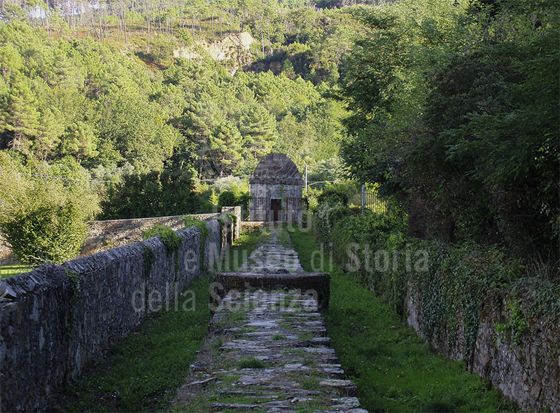 Hydraulic structures with a cistern at the Guamo Monumental Aqueduct Area, Capannori.