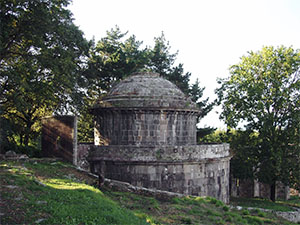 Little temple-cistern of the Nottolini Aqueduct, Guamo, Capannori.