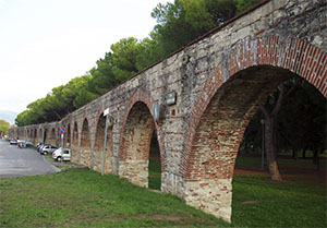 Medici Aqueduct at Pisa.