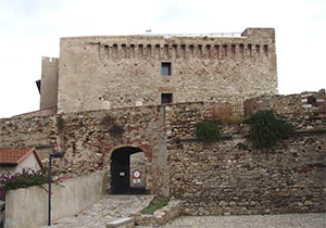 Fortezza Medicea, sede del Museo del Castello e della Citt di Piombino.