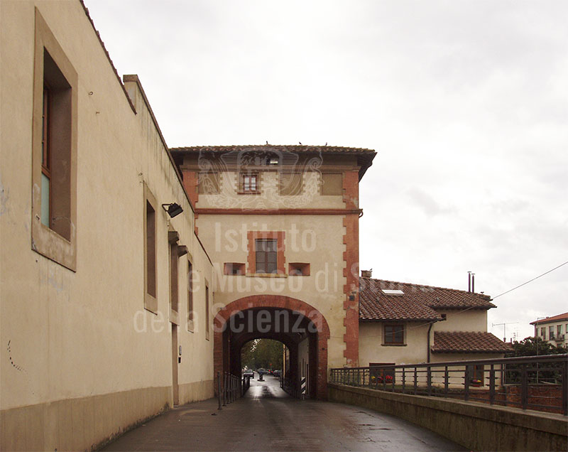 Uno degli ingressi al Ponte Mediceo, Ponte a Cappiano, Fucecchio.