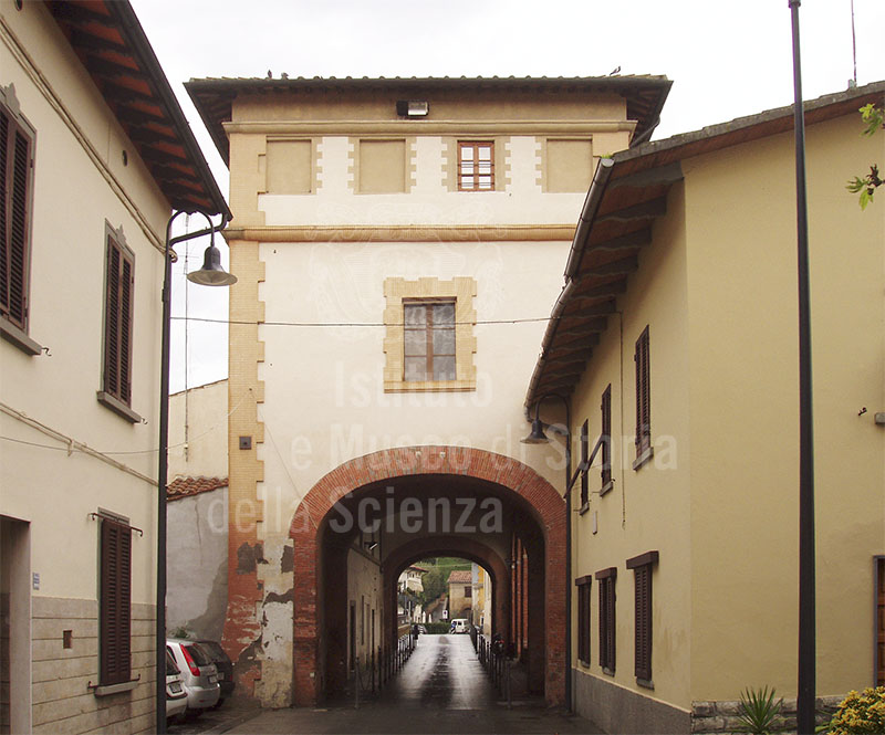 One of the entrances to the Ponte Mediceo, Ponte a Cappiano, Fucecchio.