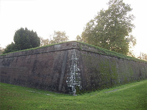 Mura di Lucca: Baluardo San Pietro.