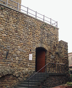 Entrance to the  Museo Leonardiano, Vinci.