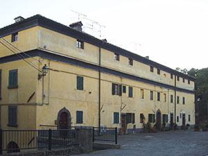 Sito minerario di Caporciano, ex edifici amministrativi della miniera di rame, Montecatini Val di Cecina.