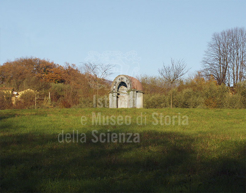Hemicycle of Galileo Galilei, garden of Villa Puccini, Pistoia.