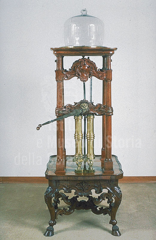 Pompa pneumatica a due cilindri, 1743, Collezioni lorenesi, Istituto e Museo di Storia della Scienza (inv. 1533), Firenze.