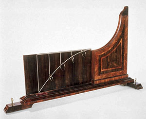 Apparatus to demonstrate the parabolic trajectory of projectiles, late XVIII cent., Lorraine Collections, Institute and Museum of the History of Science (inv. 968), Florence.
