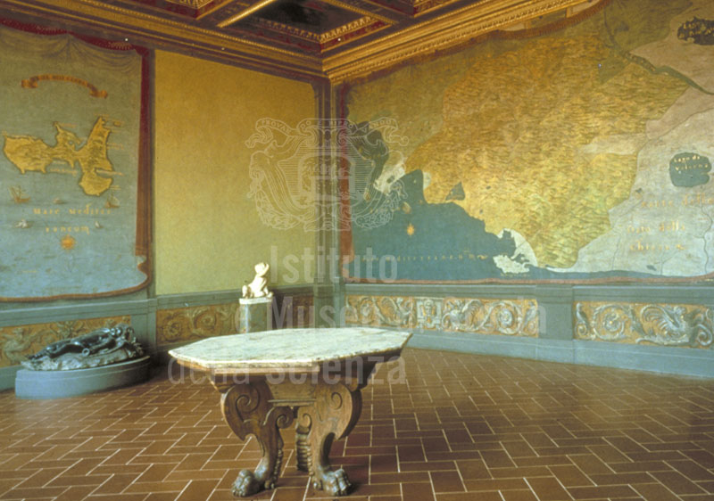 View of the Hall of Geographic Maps in the Galleria degli Uffizi, with the frescoes by Ludovico Buti and Stefano Buonsignori representing the "Map of the State of Siena" and the "Map of the Island of Elba".