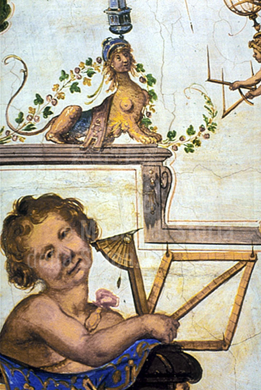 Scena allegorica affrescata raffigurante una sfinge ed un puttino che stringe strumenti per rilevazioni, Stanzino delle Matematiche, Galleria degli Uffizi, Firenze.