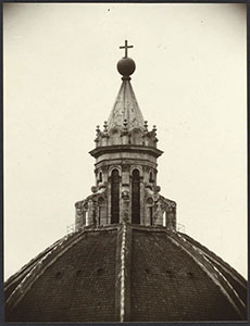 Photographic print made by Giorgio Roster showing the upper part of the Dome of Santa Maria del Fiore, c. 1892, Fondo Roster, Istituto e Museo di Storia della Scienza, Florence.