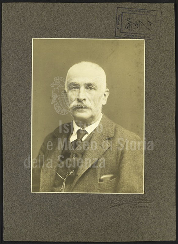 Photographic print depicting scientist, photographer and collector Giorgio Roster, 1894 ca. Roster Fund, Institute and Museum of the History of Science, Florence.