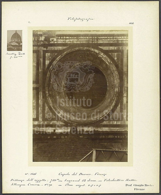 Photograph done by Giorgio Roster showing one of the windows (oculus) in the base of the tambour of the Cupola on the Florence Cathedral, c. 1892, Fondo Roster, Istituto e Museo di Storia della Scienza, Florence.