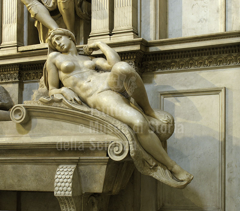 L'Aurora. Sepolcro di Lorenzo duca di Urbino, particolare scultoreo di Michelangelo Buonarroti, 1531. Museo delle Cappelle Medicee, Sacrestia Nuova, Firenze.