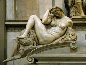 La Notte. Sepolcro di Giuliano duca di Nemours, particolare scultoreo di Michelangelo Buonarroti, Museo delle Cappelle Medicee, Sacrestia Nuova, Firenze.