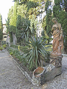 Scorcio del giardino. Villa Medicea di Cerreto Guidi e Museo Storico della Caccia e del Territorio.
