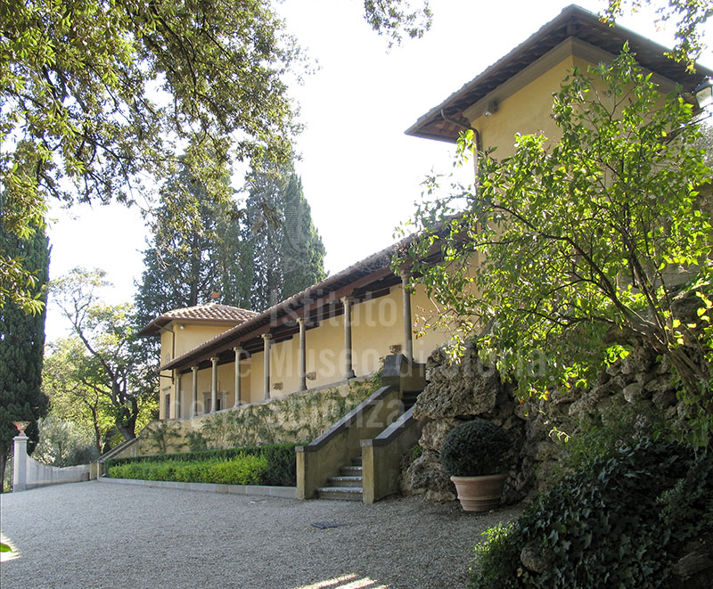 Garden of Palazzo Mozzi Bardini in Florence: Villa Manadori (Villa di Belvedere).
