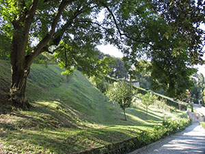 Giardino di Palazzo Mozzi Bardini a Firenze: particolare dei terrazzamenti panoramici.