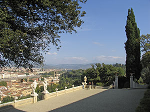 Garden of Palazzo Mozzi Bardini, Florence: view of the Belvedere.