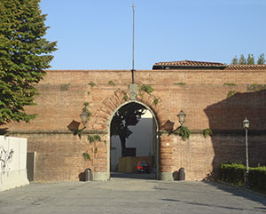 Fortezza da Basso a Firenze: la porta principale.