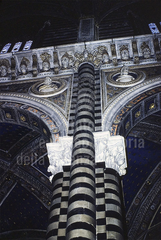 Interno del Duomo di Siena.