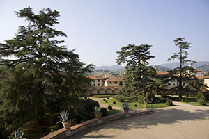 View of the garden facing Villa Ambra, Poggio a Caiano.