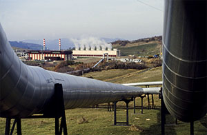 Piping and geothermal energy plant, Larderello.