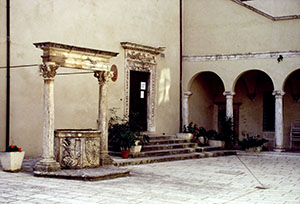 Picturesque little square in the historical centre of Pitigliano.