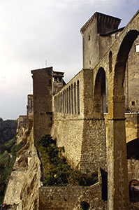 Antico acquedotto di Pitigliano.