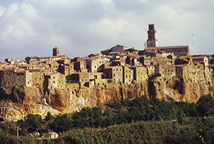 Panorama di Pitigliano.