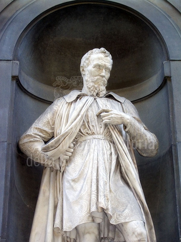 Statue of Michelangelo Buonarroti, the Uffizi Loggia, Florence.