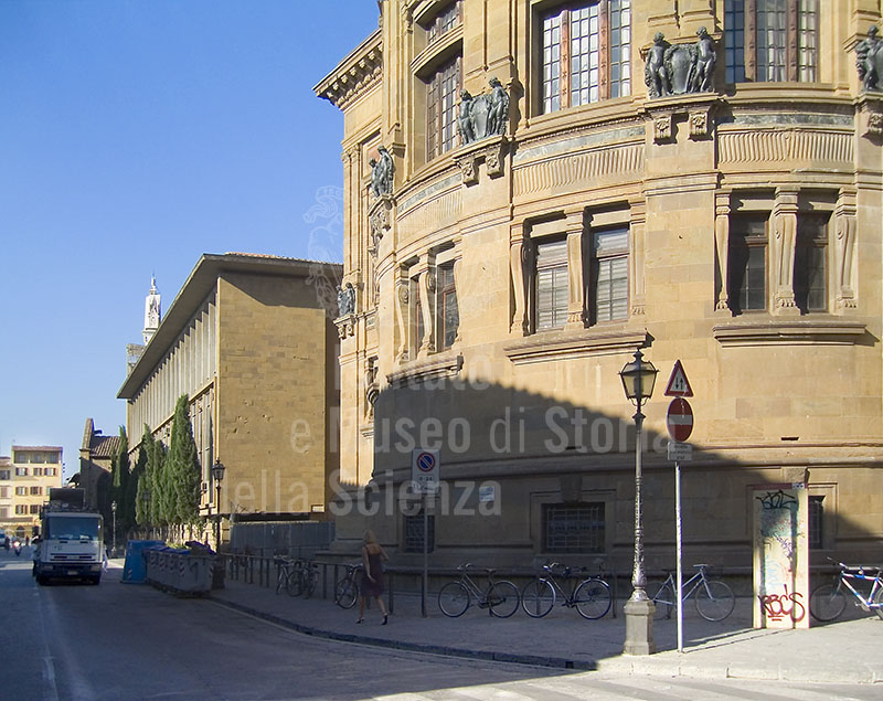 Facciata laterale della Biblioteca Nazionale Centrale di Firenze.