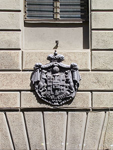 Coat of arms on the faade of the Demidoff Institute, Florence.