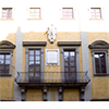 Particolare della facciata della Domus Galilana, Pisa.