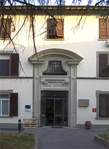 Ingresso di uno degli Spedali Riuniti di Santa Chiara, Pisa.
