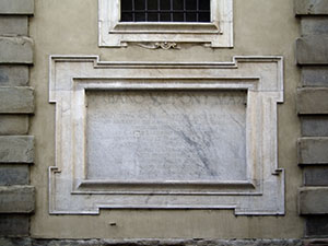Memorial stone on the faade of the Liceo Classico "Michelangiolo", Florence.