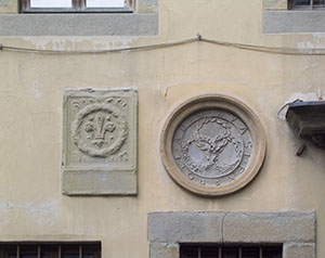 Coats of arms on the facade of the Academy of Drawing Arts, Florence.