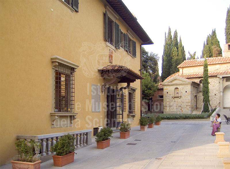 Facciata di Villa Schifanoia, Fiesole.