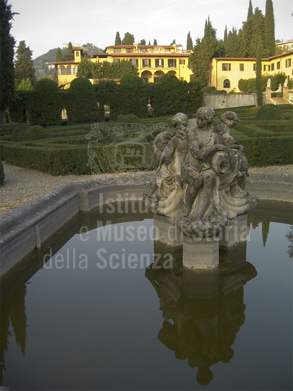 Fontana nel Giardino di Villa Schifanoia, Fiesole.