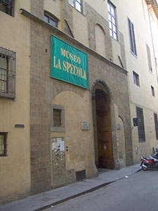 Faade of the entrance to "La Specola" Museum and the University of Florence Department of Animal Biology and Genetics "L. Pardi".