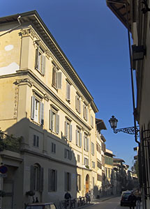 Prospetto su via Romana del Palazzo di Annalena, Firenze.