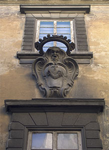 Coat of arms on the facade of Palazzo Magnani-Feroni on Borgo San Frediano, Florence.