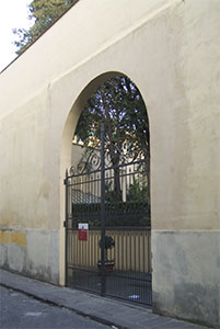 Il cancello d'ingresso del Giardino di Palazzo Vivarelli Colonna, Firenze.