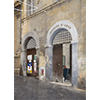 Portone d'ingresso dell'Istituto d'Arte nell'edificio della Biblioteca Conuale degli Intronati, Siena.