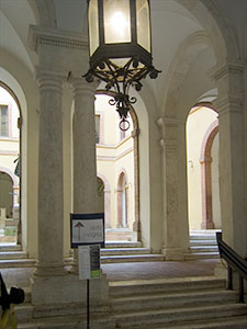 L'ingresso del Rettorato dell'Universit di Siena.