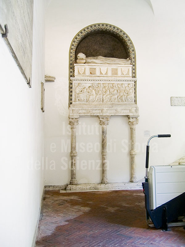 A tomb in the courtyard of the University of Siena Rectorate.
