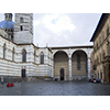 Esterno del Duomo di Siena.