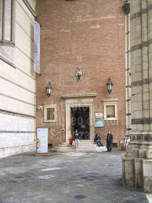 L'ingresso del Museo dell'Opera del Duomo di Siena.