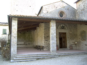 Facciata dell'Abbazia di S. Lorenzo a Coltibuono, Gaiole in Chianti.