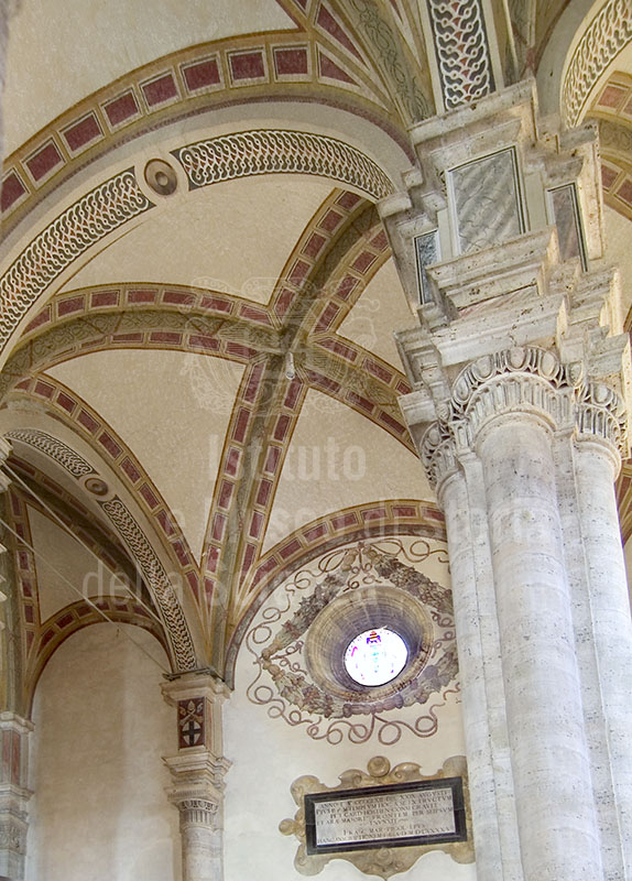 The vaults of the Cathedral of Pienza.